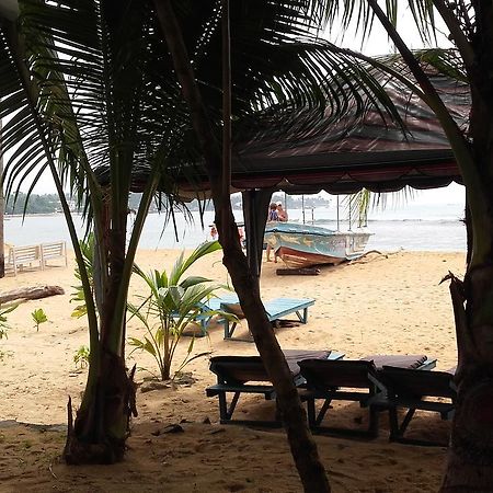 Bed and Breakfast Sea Song Unawatuna Esterno foto