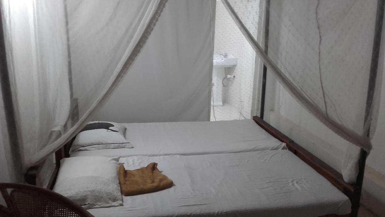 Bed and Breakfast Sea Song Unawatuna Esterno foto