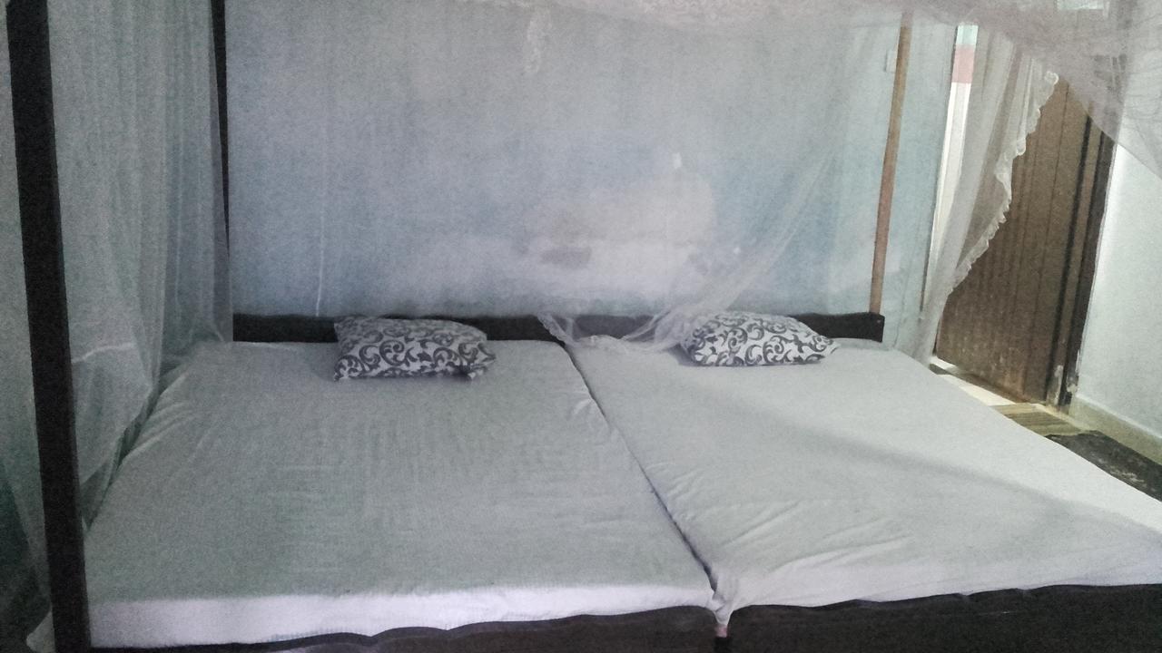 Bed and Breakfast Sea Song Unawatuna Esterno foto